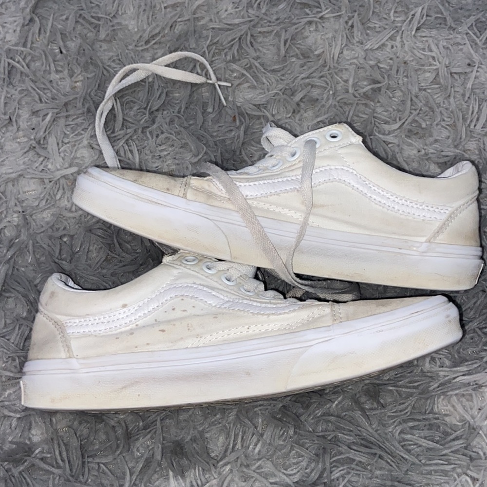 OLD SKOOL CANVAS SHOE